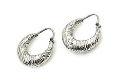 Vintage .925 Sterling Silver Embossed Leaf Puffy Hoop Inserting Wire Earrings