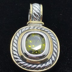 Vintage Twisted Cable Renaissance 2-Tone Peridot Green Cubic Zirconia Pendant