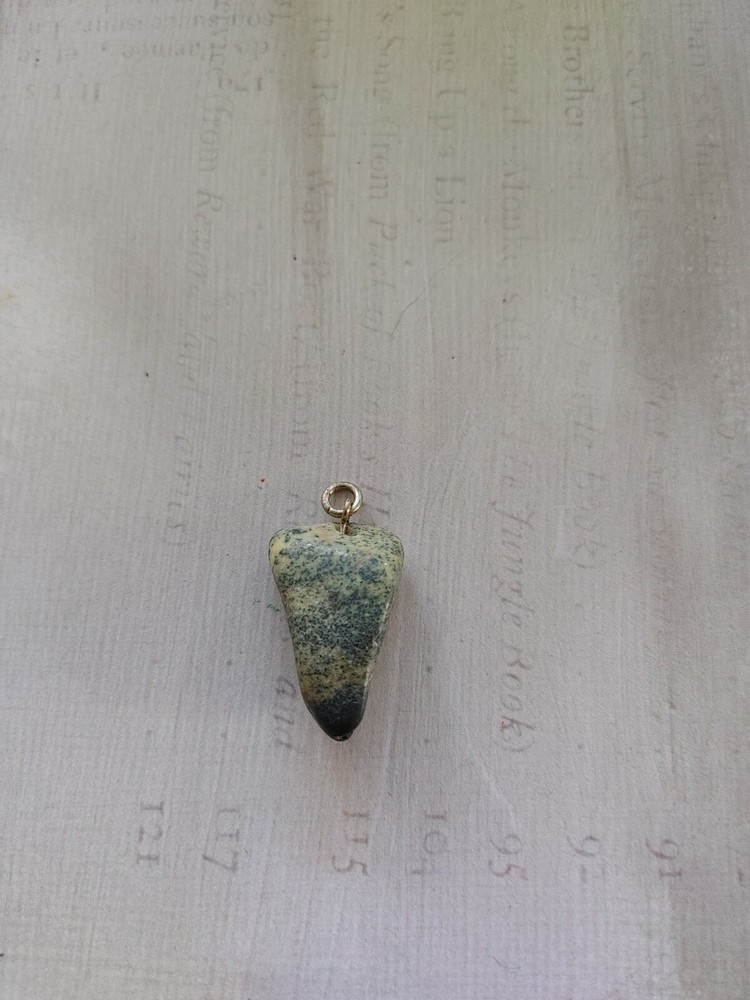 Vintage Pendant silver tone metal nugget green color stone bead serpentine