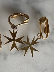 Vintage Jewelry lot goldtone earrings 14 pairs hoop box stars dangle