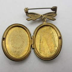 Vintage Bow Locket Brooch Oval Etched Gold Tone