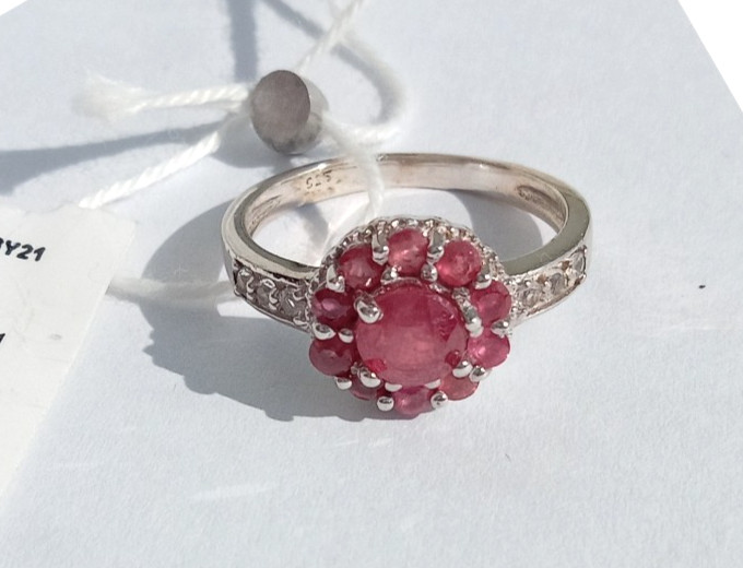 Vintage Beautiful Ring rubies stones Sterling Silver 925 Women Jewelry size 5.5