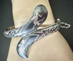 Sterling Silver and Niello, Hinged, Vintage, Siamese Snake Bypass Bangle Bracele