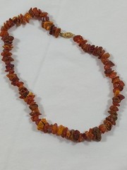 Vintage Natural Raw Baltic Amber Beaded Necklace 16″ w/Gold Filigree Box Clasp