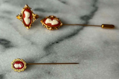 Vntge Avon Cameo Ring Size 4.5-6 Hat Pin Stick Pin Set Woman Romantic Victorian