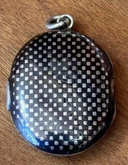 ANTIQUE VICTORIAN NIELLO CHECKERBOARD ORIGINAL PHOTOS LOCKET PENDANT