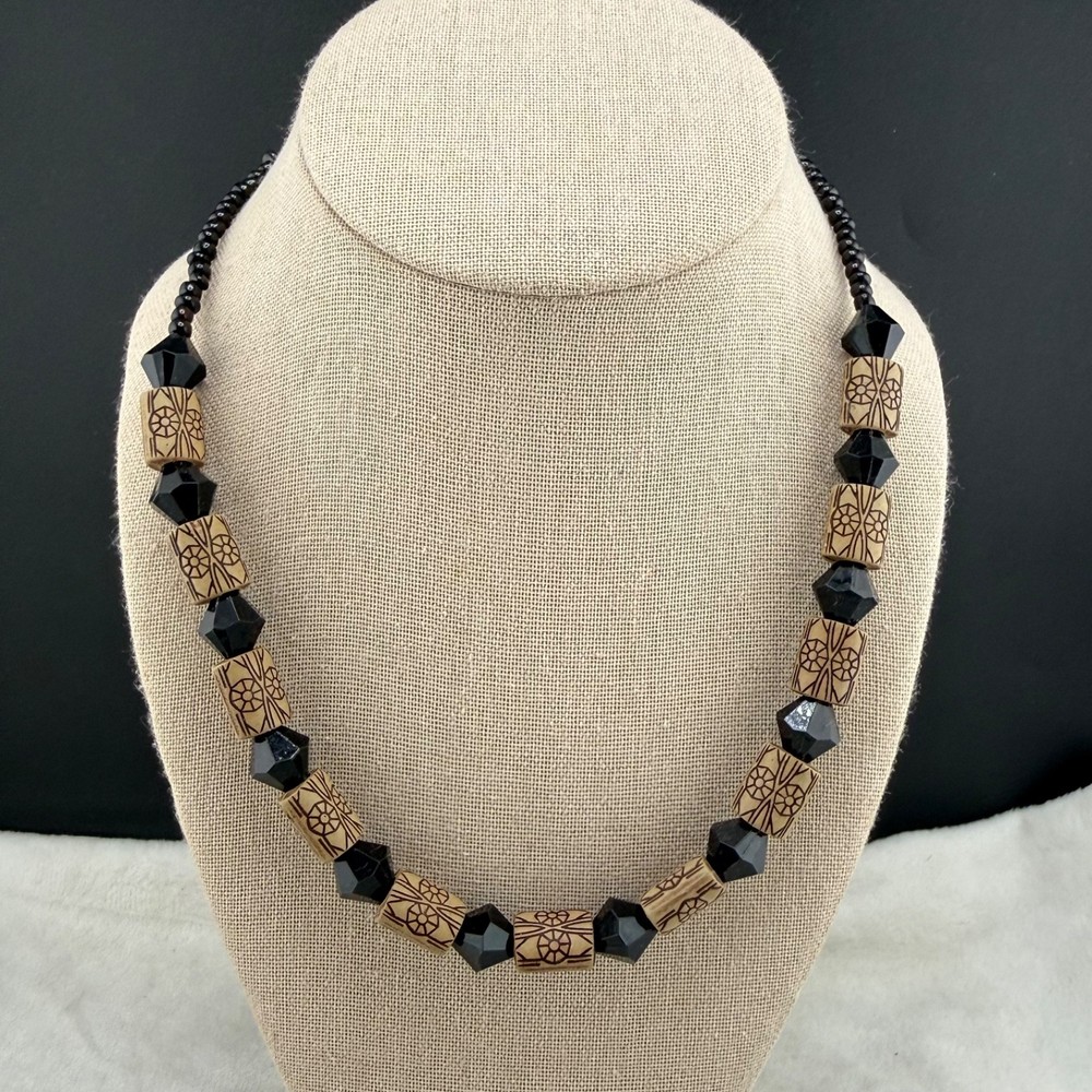 Vintage Beaded Necklace Black Glass 19”
