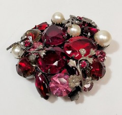 Vintage Regency Red Pink Givre Rhinestone Flower Vines Brooch Faux Pearls