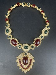 Kenneth Jay Lane KJL Jackie O Maharani Necklace Ruby Emerald Cabochon COA Box
