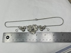 Vintage Silvertone 3D Metal Flower 15.5″ Necklace