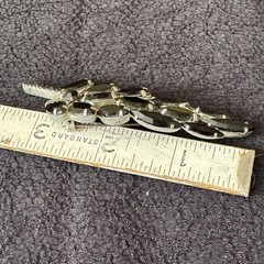 Jet Rhinestone Silver-Tone Leaf Pin Brooch Navette Mid-Century Juliana Vintage