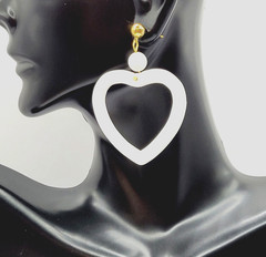 White Heart Open Center Bead Drop Dangle w Ball Stud Gold Tone Vintage Earrings