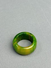 Bakelite Size 6.5 Vintage Green Marbled Chunky Ring