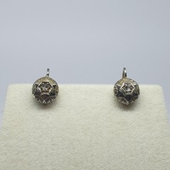 Antique Style Earrings on 18kt White Gold With Diamonds – 486