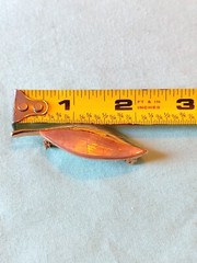 Signed LC Lauren Conrad Gold Tone Brooch Pin Mother Of Pearl Mosaic Leaf