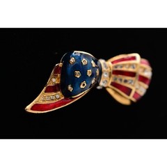 Carolee Vintage American Flag Bow Pin Brooch Pave Crystal Gold Signed 80s BinAP