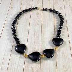 14k Yellow Gold Black Onyx Hearts Necklace Beaded 15.5 inches Vintage