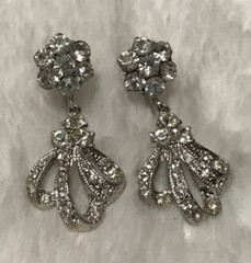 Vintage Rhinestone Screw Back Earrings Silver Tone Dangle Chic Glamorous