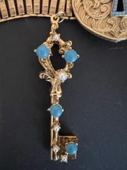 VTG NWT CORO BOOKCHAIN LOCK & KEY BELT + 2 KEY BROOCHES, 1 STERLING BOOK PIECE!