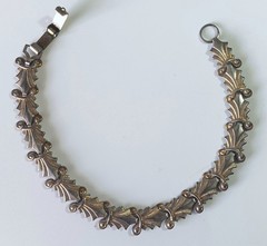 Vintage (Antique?) Silver or Silver-tone Scroll Link Bracelet 7″