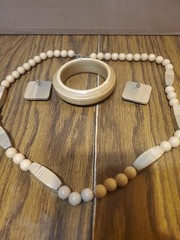 Vtg Jewelry – Wood Natural Light Green Color Boho Beads Necklace Earrings Bangle