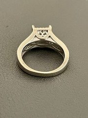 14KT White Gold 0.68CTW Diamond Engagement Ring . Size 5.25 )B67)