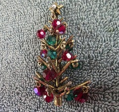 Vintage Hollycraft Christmas Tree Dangle Glass Bead Ornaments Brooch Pin, Signed