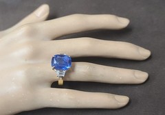Vintage 18k Platinum Engagement Ring 10.41CT.Natural Cushion Blue Sapphire GIA