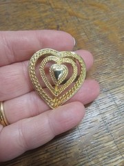 Vintage Triple Heart Brooch Pendant Gold Tone Love Pin Signed Gerry’s