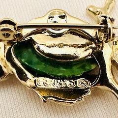 Vintage GERRY’S Gold Tone Green Cabochon & Rhinestone Owl Bird Brooch/Pin J11