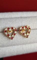 Set Of 2 AVON Dainty HEART Stud Post EARRINGS White RED Rhinestones PIN Brooch