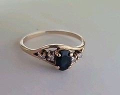 Vintage 10K Yellow Gold & Oval Blue Sapphire & Diamond Dainty Cluster Ring 7.5