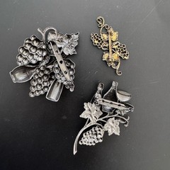 5 Vintage Brooch Lot Bundle Wine Motif Grape Cluster Pin Viticulture JJ Chianti
