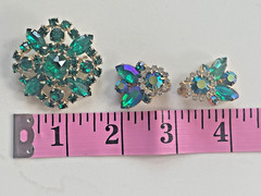 Lot of 2 Vintage Peacock Blue & Emerald Green Rhinestone AB Brooch Earrings