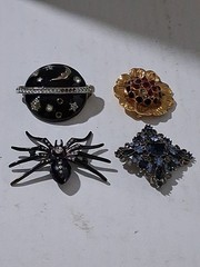 Vtg Costume Jewelry (4) Brooches Lot Signed Unsigned Rhinestone Missing