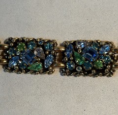 Vtg. Barclay Gold Tone Multi Color Rhinestones Necklace 14 7/8″