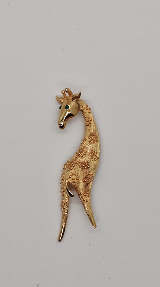 Gold Tone Giraffe W/Green Rhinestones Eyes Signed LG (Lind-gal)