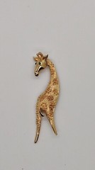 Gold Tone Giraffe W/Green Rhinestones Eyes Signed LG (Lind-gal)