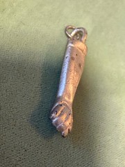 Vintage 1.25″ Stamped H G Sterling Silver Fist Thumb Pendant 6g