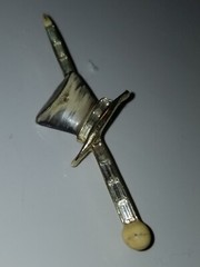 Vintage Top Hat And Cane Bar Pin Rhinestones And Enamel