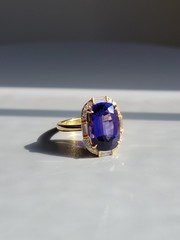 Vintage 18K Yellow Gold Elongated Cushion 5 Carat Tanzanite Diamond Ring Size 5