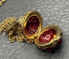 Vintage 1928 Gripoix Style Red Cabochon Pill Box Pendant Necklace 28”