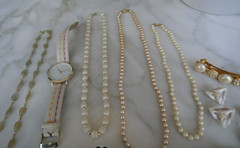 21 Pc Lot Faux Pearl Rhinestone Jewelry Compact Mirror Wristwatch Hair Barrettes