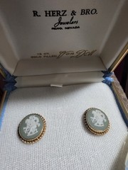 Vintage Estate VanDell 12kt GF Wedgewood Jasperware Pierced Earrings In Box