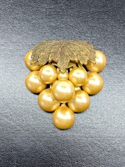 Vintage Miriam Haskell Early Unsigned Grape Gold Faux Pearl Fur Dress Clip
