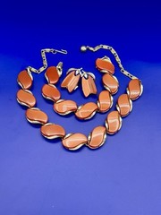 Vintage LISNER Orange Lucite Thermoset Necklace Set Clip Earrings Bracelet