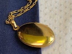Vtg Gold Filled Locket Necklace 4.8g Fine Jewelry 14.5″ Chain Diamond Cut Design