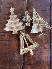 Lot of 4 Vintage Christmas Brooches Pins Trees Bell Rhinestones