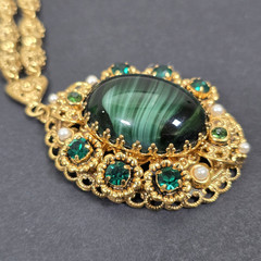WEST GERMANY GREEN SLAG CABOCHON FILIGREE PENDANT NECKLACE EARRINGS SET VINTAGE