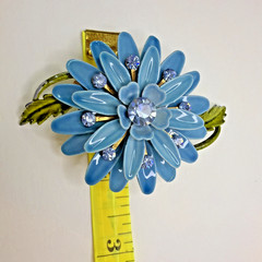 Vintage 1960s Blue Enamel Flower Brooch Rhinestone Mod Flower Power Pin – AS IS